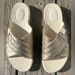 Hey Dude Slides, size 8 Women’s.